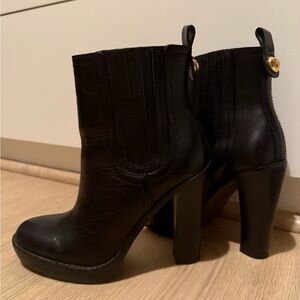 Tory Burch black Leather Ankle Boots